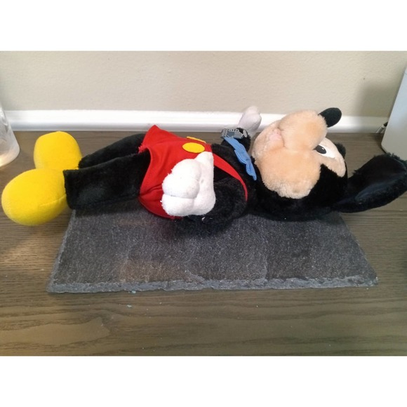 Everyone Loves to Get  Applause Plush Mickey Mouse - Picture 6 of 6